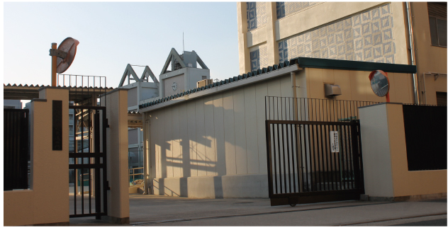 蒲生中学校（徒歩19分／約1,3km）